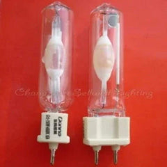 220V 150W G12 base metal halide lamp with 4000K light temperature on red background