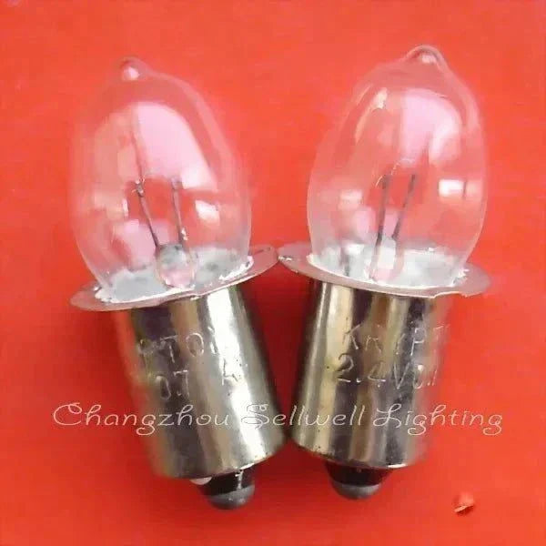 High quality 2.4V 0.7A krypton electric light bulbs with P13.5s base on red background